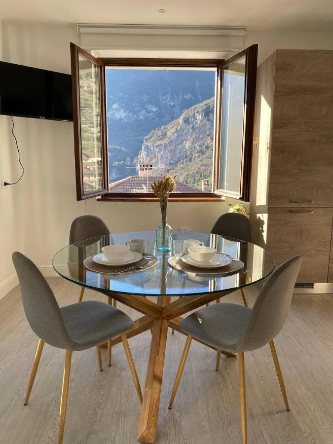 Garda View Apartment Tenno Exteriér fotografie